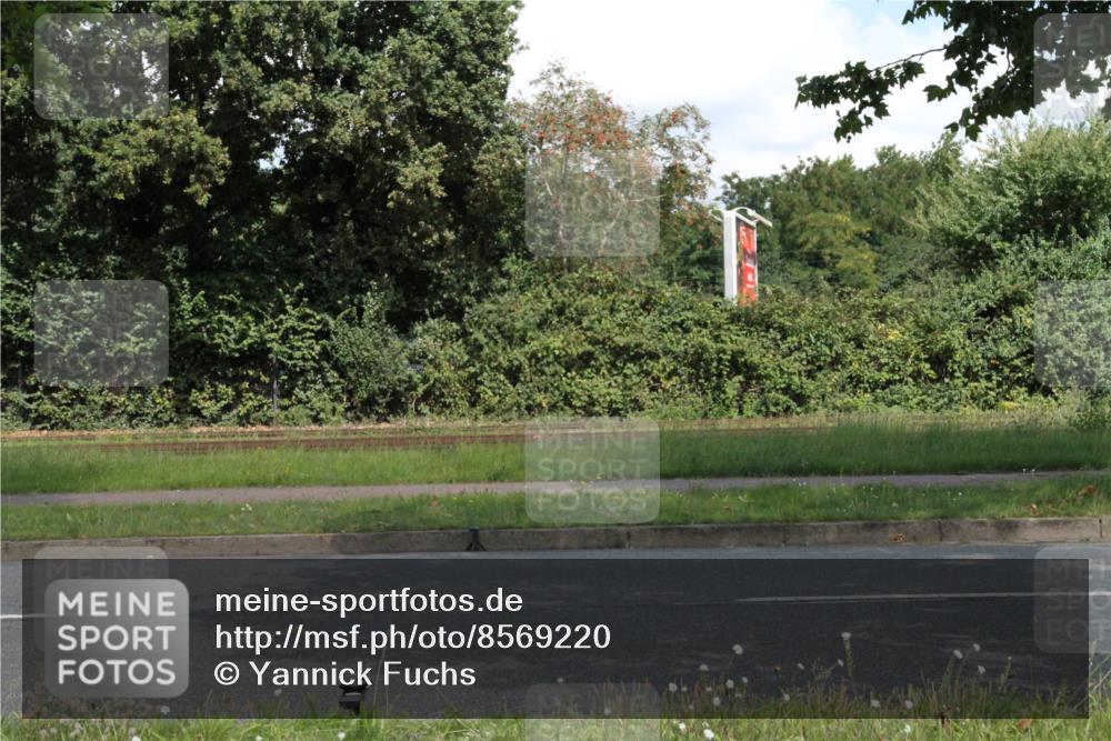 10.08.2025 - GEWOBA Citytriathlon Bremen Yannick Fuchs http://msf.ph/oto/8569220 10.08.2025 13:12:14 Radfahren  meine-sportfotos.de