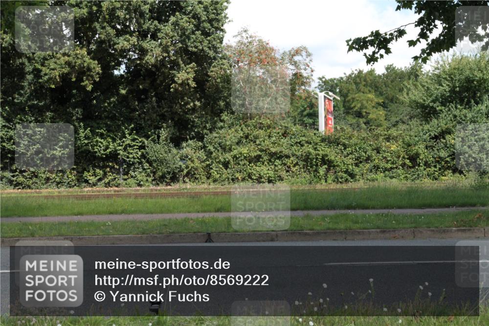 10.08.2025 - GEWOBA Citytriathlon Bremen Yannick Fuchs http://msf.ph/oto/8569222 10.08.2025 13:12:15 Radfahren  meine-sportfotos.de
