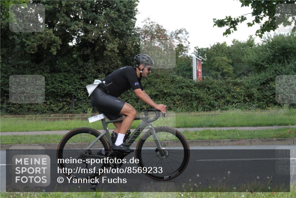 10.08.2025 - GEWOBA Citytriathlon Bremen Yannick Fuchs http://msf.ph/oto/8569233 10.08.2025 13:12:48 Radfahren 575, 582, 789, 895, 902, 1028, 1035 meine-sportfotos.de