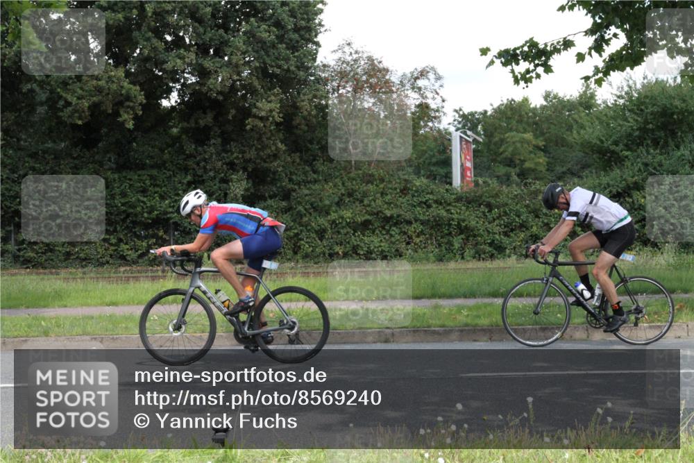 10.08.2025 - GEWOBA Citytriathlon Bremen Yannick Fuchs http://msf.ph/oto/8569240 10.08.2025 13:13:07 Radfahren  meine-sportfotos.de