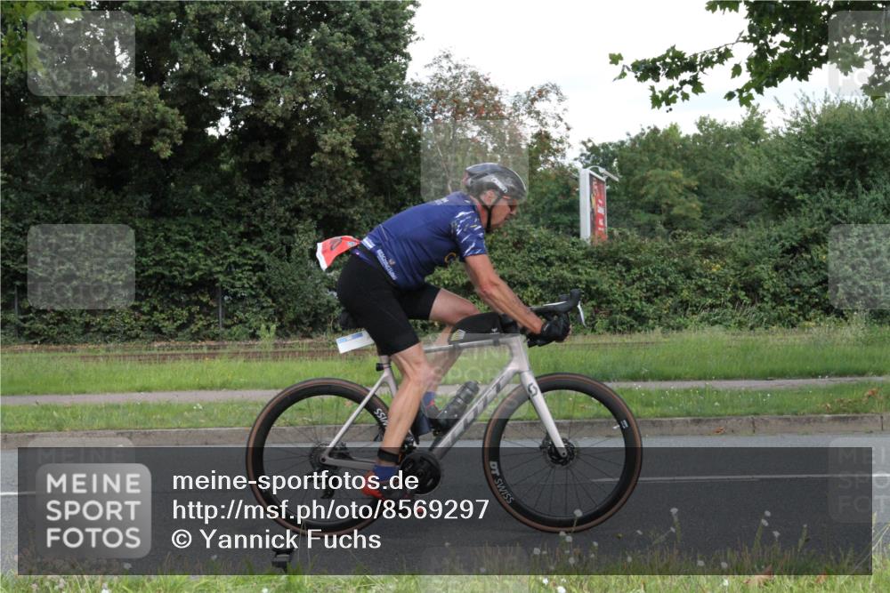 10.08.2025 - GEWOBA Citytriathlon Bremen Yannick Fuchs http://msf.ph/oto/8569297 10.08.2025 13:15:57 Radfahren 900 meine-sportfotos.de