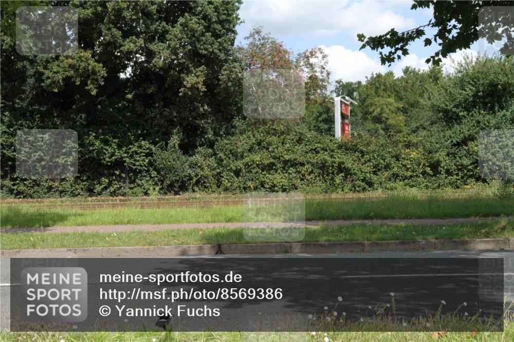 10.08.2025 - GEWOBA Citytriathlon Bremen Yannick Fuchs http://msf.ph/oto/8569386 10.08.2025 13:26:48 Radfahren 809, 962 meine-sportfotos.de