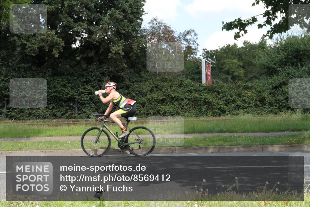 10.08.2025 - GEWOBA Citytriathlon Bremen Yannick Fuchs http://msf.ph/oto/8569412 10.08.2025 13:28:30 Radfahren 903 meine-sportfotos.de