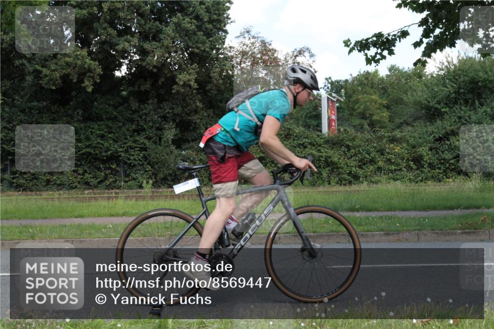 10.08.2025 - GEWOBA Citytriathlon Bremen Yannick Fuchs http://msf.ph/oto/8569447 10.08.2025 13:31:33 Radfahren 724, 968 meine-sportfotos.de