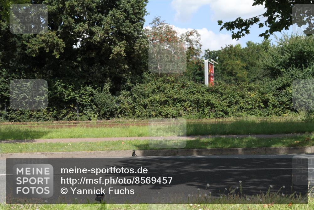 10.08.2025 - GEWOBA Citytriathlon Bremen Yannick Fuchs http://msf.ph/oto/8569457 10.08.2025 13:32:58 Radfahren  meine-sportfotos.de