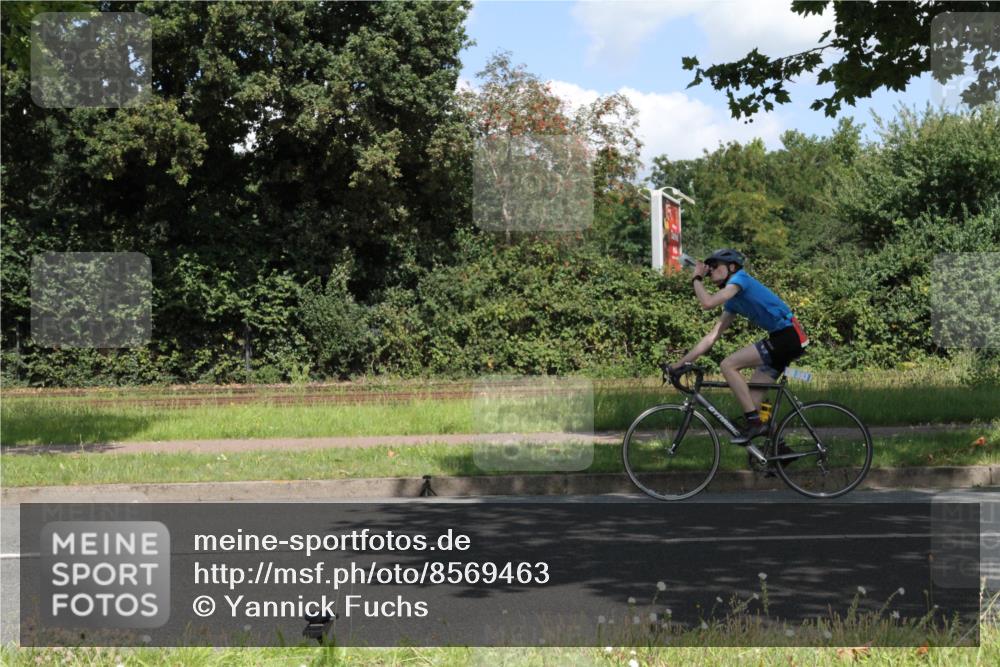 10.08.2025 - GEWOBA Citytriathlon Bremen Yannick Fuchs http://msf.ph/oto/8569463 10.08.2025 13:33:20 Radfahren  meine-sportfotos.de