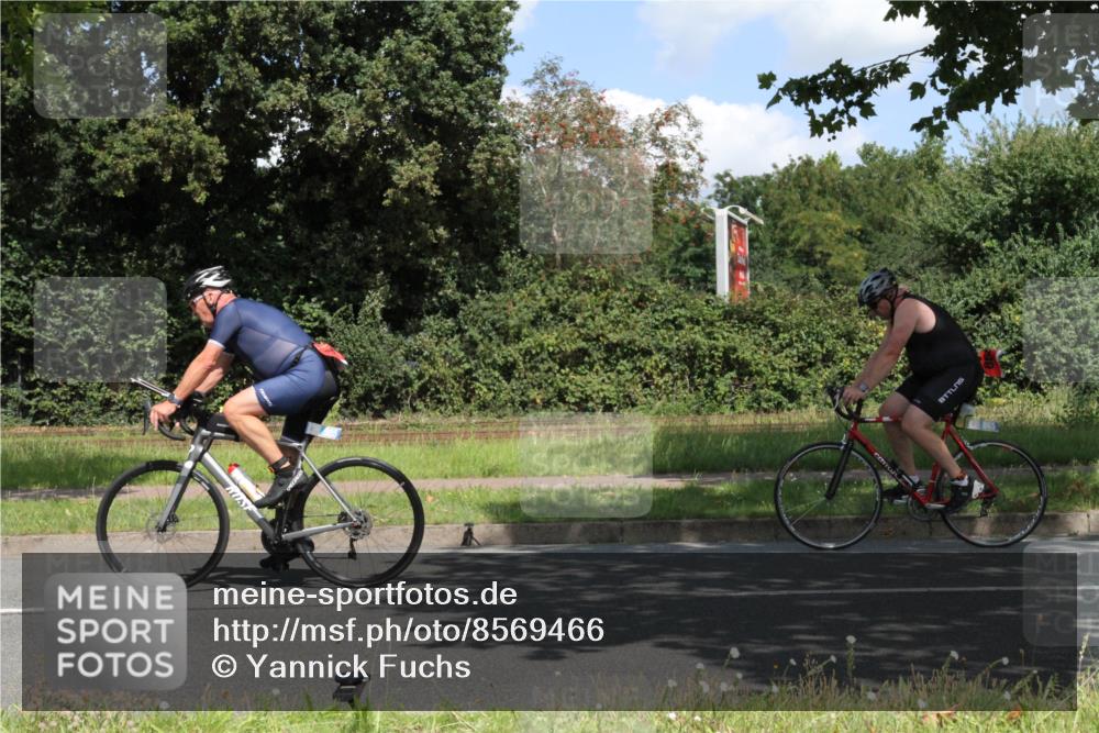 10.08.2025 - GEWOBA Citytriathlon Bremen Yannick Fuchs http://msf.ph/oto/8569466 10.08.2025 13:33:27 Radfahren  meine-sportfotos.de