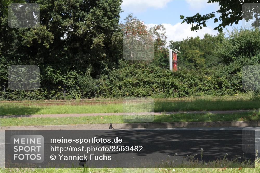 10.08.2025 - GEWOBA Citytriathlon Bremen Yannick Fuchs http://msf.ph/oto/8569482 10.08.2025 13:35:04 Radfahren  meine-sportfotos.de