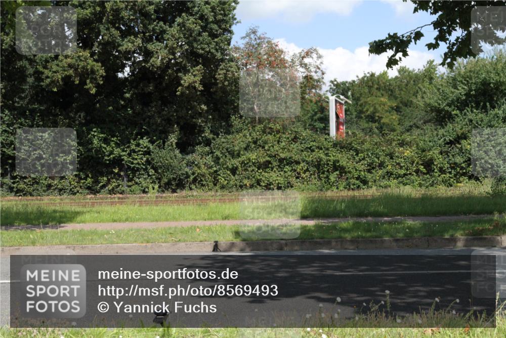 10.08.2025 - GEWOBA Citytriathlon Bremen Yannick Fuchs http://msf.ph/oto/8569493 10.08.2025 13:35:41 Radfahren  meine-sportfotos.de