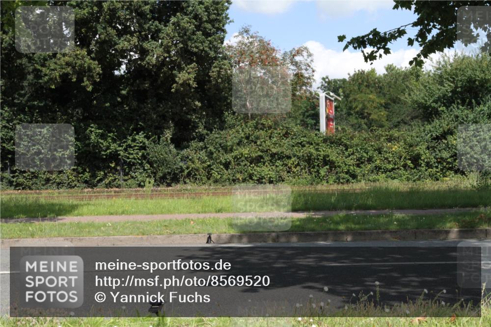 10.08.2025 - GEWOBA Citytriathlon Bremen Yannick Fuchs http://msf.ph/oto/8569520 10.08.2025 13:37:34 Radfahren  meine-sportfotos.de