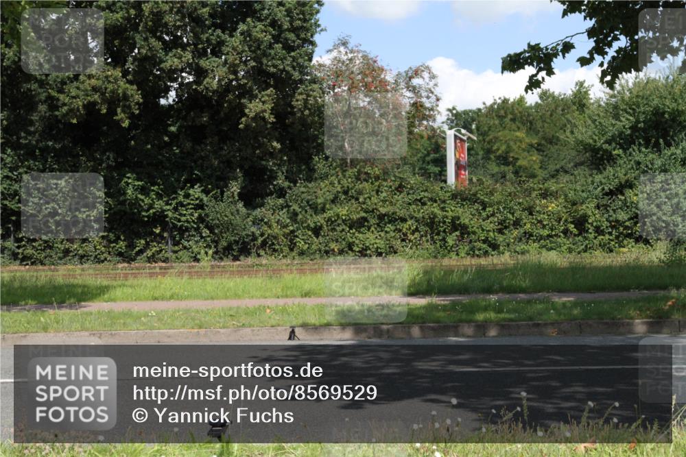 10.08.2025 - GEWOBA Citytriathlon Bremen Yannick Fuchs http://msf.ph/oto/8569529 10.08.2025 13:37:42 Radfahren  meine-sportfotos.de