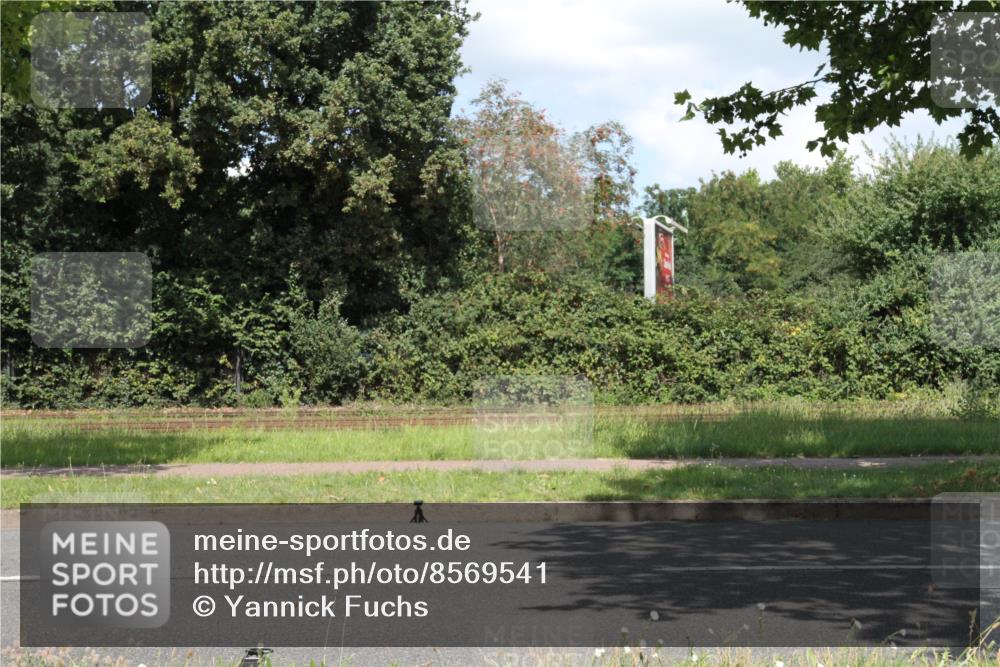 10.08.2025 - GEWOBA Citytriathlon Bremen Yannick Fuchs http://msf.ph/oto/8569541 10.08.2025 14:00:58 Radfahren  meine-sportfotos.de