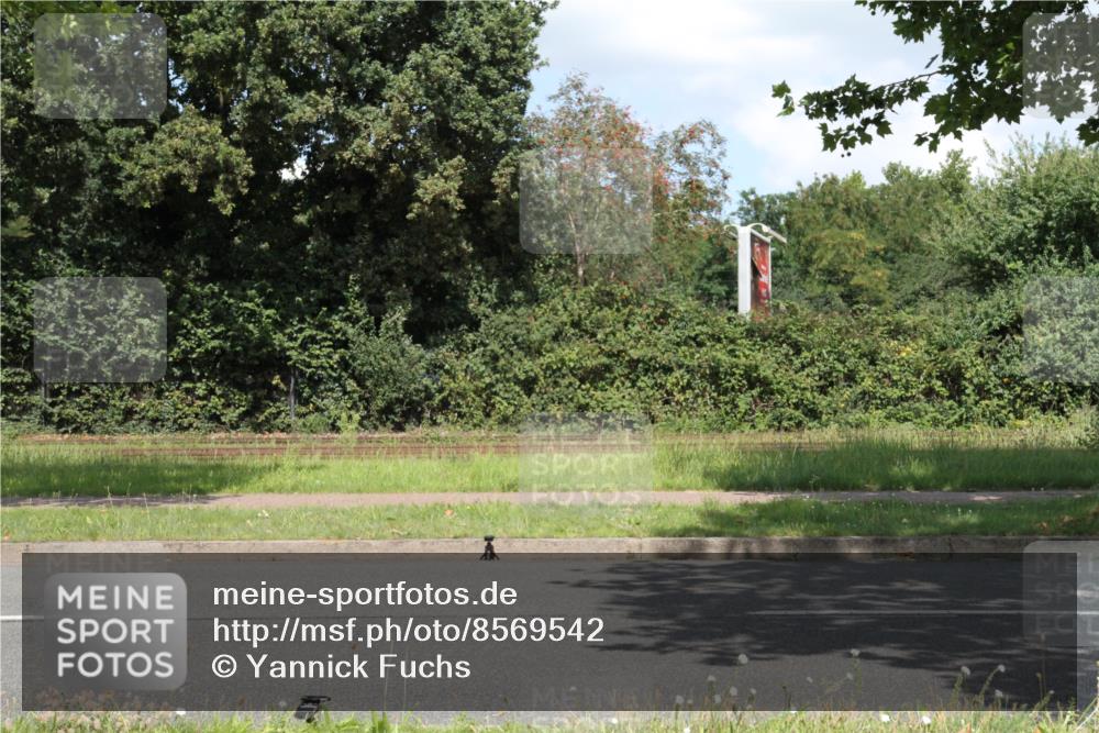 10.08.2025 - GEWOBA Citytriathlon Bremen Yannick Fuchs http://msf.ph/oto/8569542 10.08.2025 14:01:11 Radfahren  meine-sportfotos.de