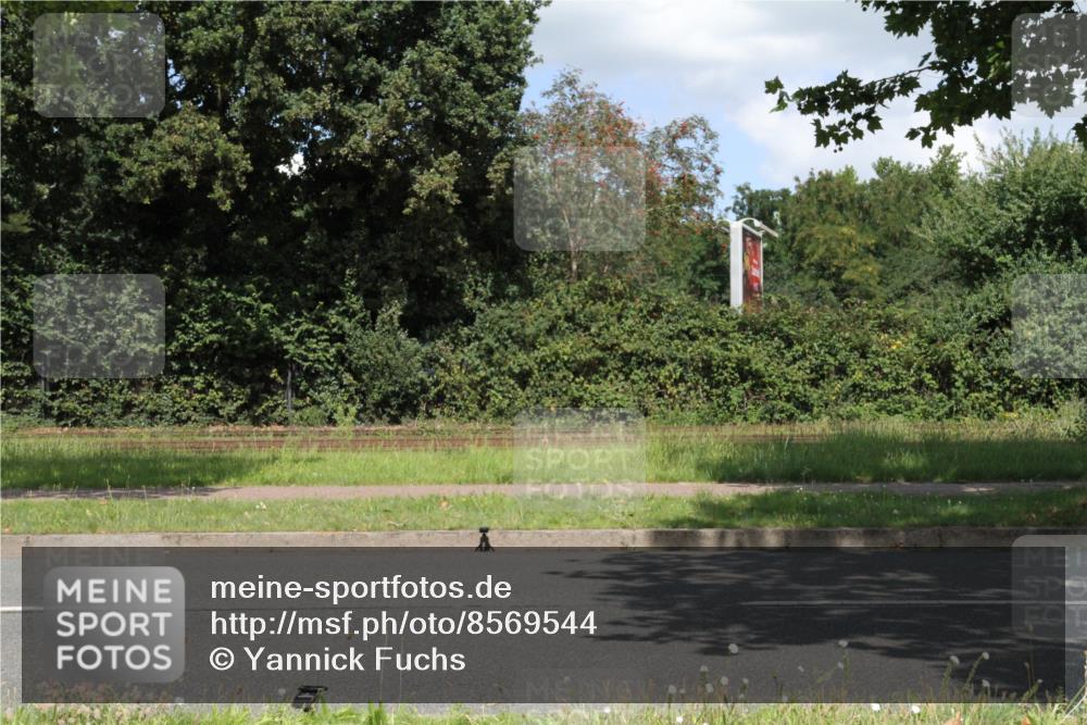 10.08.2025 - GEWOBA Citytriathlon Bremen Yannick Fuchs http://msf.ph/oto/8569544 10.08.2025 14:01:18 Radfahren  meine-sportfotos.de