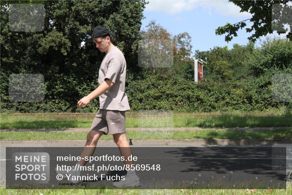 10.08.2025 - GEWOBA Citytriathlon Bremen Yannick Fuchs http://msf.ph/oto/8569548 10.08.2025 14:05:48 Radfahren 11 meine-sportfotos.de