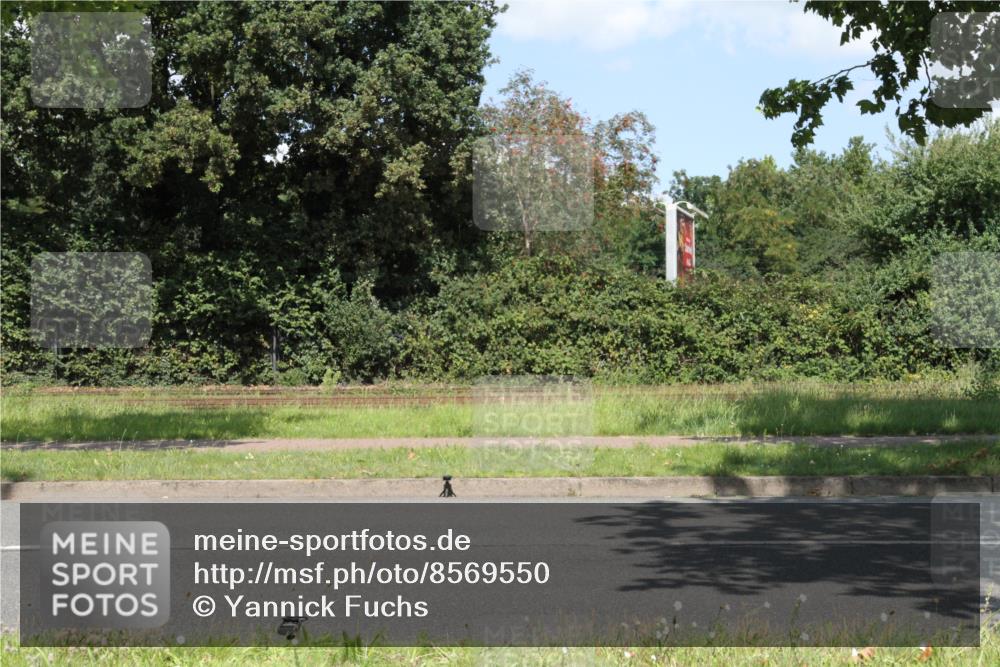 10.08.2025 - GEWOBA Citytriathlon Bremen Yannick Fuchs http://msf.ph/oto/8569550 10.08.2025 14:05:56 Radfahren  meine-sportfotos.de