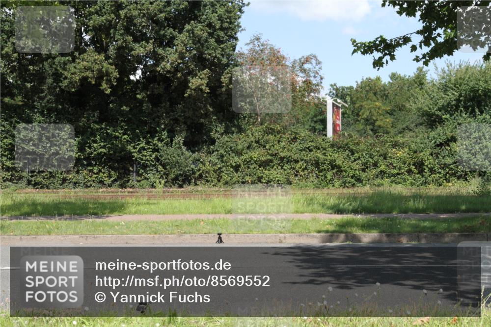 10.08.2025 - GEWOBA Citytriathlon Bremen Yannick Fuchs http://msf.ph/oto/8569552 10.08.2025 14:07:01 Radfahren  meine-sportfotos.de