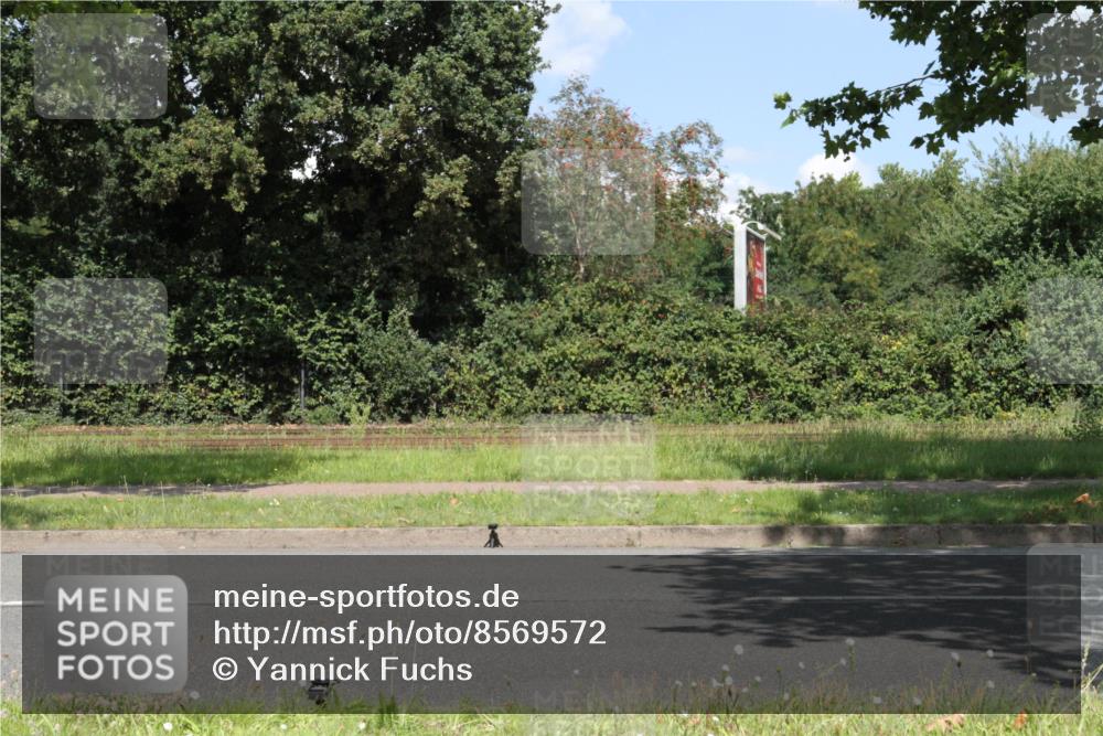 10.08.2025 - GEWOBA Citytriathlon Bremen Yannick Fuchs http://msf.ph/oto/8569572 10.08.2025 14:10:13 Radfahren 159 meine-sportfotos.de