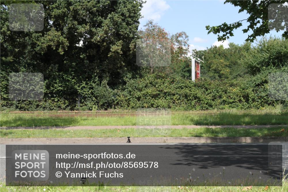 10.08.2025 - GEWOBA Citytriathlon Bremen Yannick Fuchs http://msf.ph/oto/8569578 10.08.2025 14:10:29 Radfahren  meine-sportfotos.de