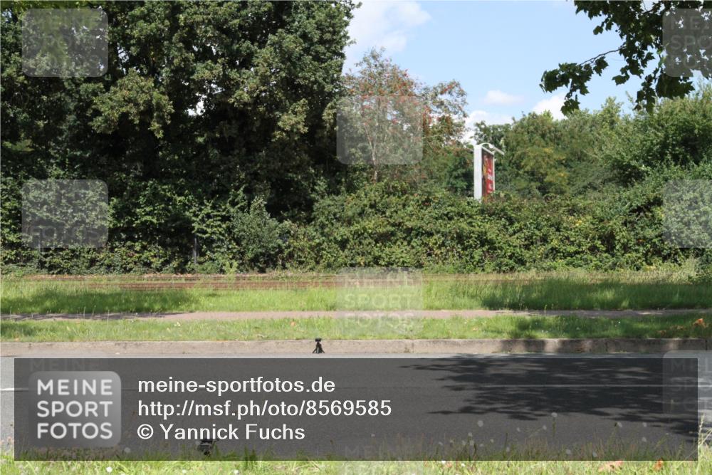 10.08.2025 - GEWOBA Citytriathlon Bremen Yannick Fuchs http://msf.ph/oto/8569585 10.08.2025 14:10:40 Radfahren  meine-sportfotos.de