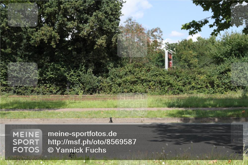 10.08.2025 - GEWOBA Citytriathlon Bremen Yannick Fuchs http://msf.ph/oto/8569587 10.08.2025 14:10:47 Radfahren  meine-sportfotos.de