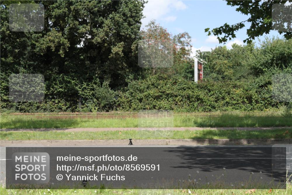 10.08.2025 - GEWOBA Citytriathlon Bremen Yannick Fuchs http://msf.ph/oto/8569591 10.08.2025 14:11:09 Radfahren  meine-sportfotos.de