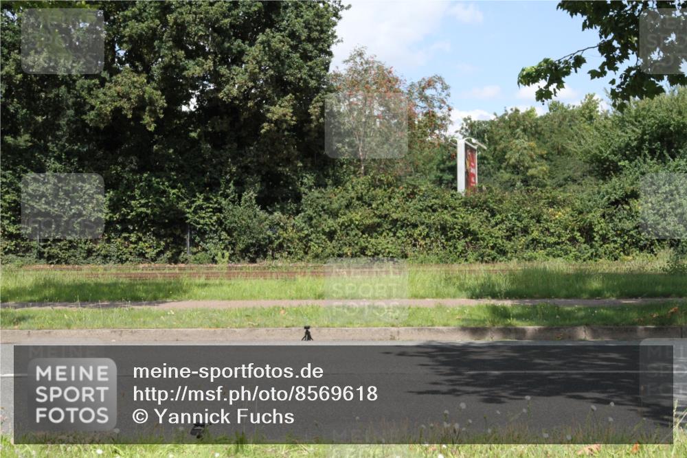 10.08.2025 - GEWOBA Citytriathlon Bremen Yannick Fuchs http://msf.ph/oto/8569618 10.08.2025 14:12:04 Radfahren 12, 27, 156, 168, 172 meine-sportfotos.de