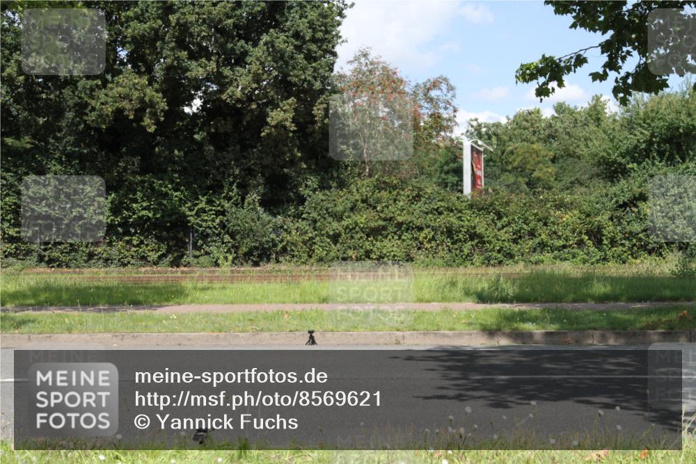 10.08.2025 - GEWOBA Citytriathlon Bremen Yannick Fuchs http://msf.ph/oto/8569621 10.08.2025 14:12:08 Radfahren 12, 27, 42, 156, 168, 172 meine-sportfotos.de