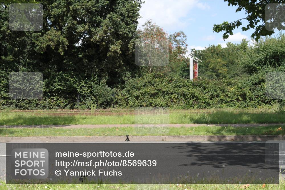 10.08.2025 - GEWOBA Citytriathlon Bremen Yannick Fuchs http://msf.ph/oto/8569639 10.08.2025 14:12:33 Radfahren 10, 33, 66, 155, 171, 178 meine-sportfotos.de