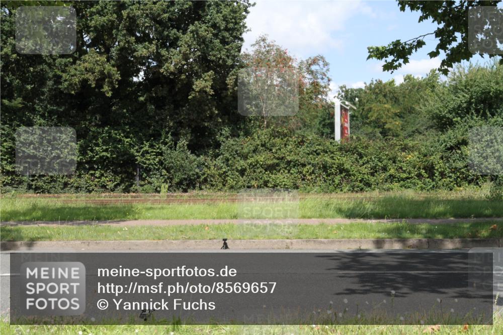 10.08.2025 - GEWOBA Citytriathlon Bremen Yannick Fuchs http://msf.ph/oto/8569657 10.08.2025 14:12:57 Radfahren 8, 95, 117, 148 meine-sportfotos.de