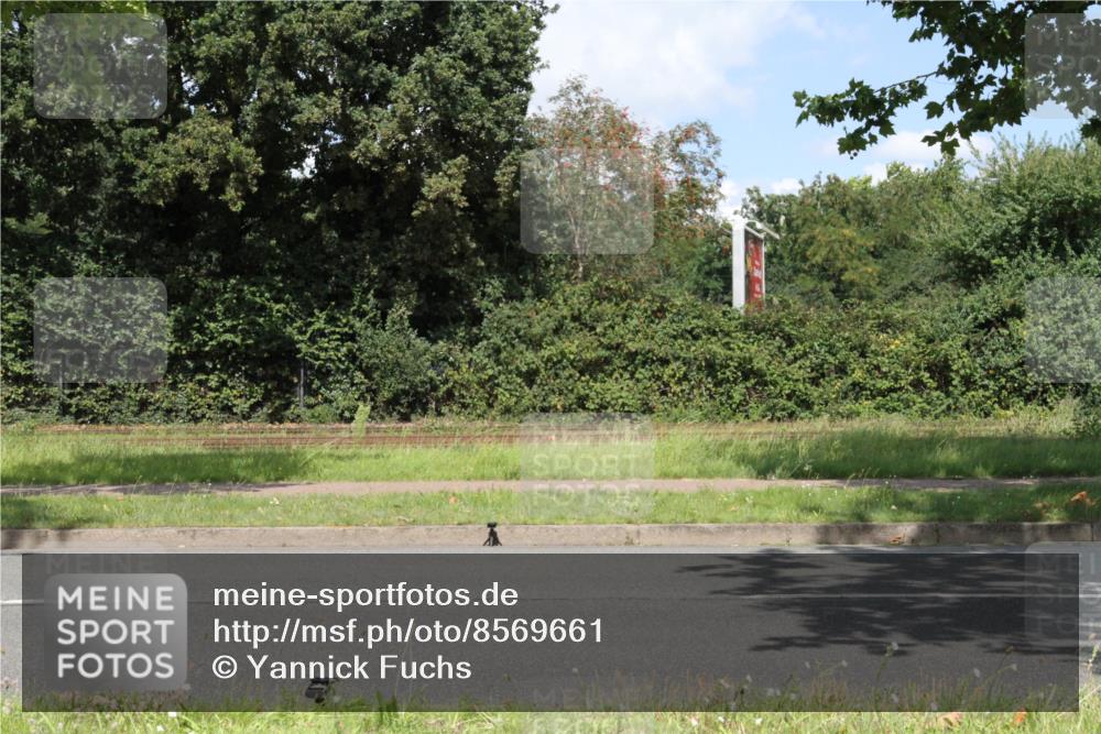 10.08.2025 - GEWOBA Citytriathlon Bremen Yannick Fuchs http://msf.ph/oto/8569661 10.08.2025 14:12:59 Radfahren 8, 95, 117, 148 meine-sportfotos.de