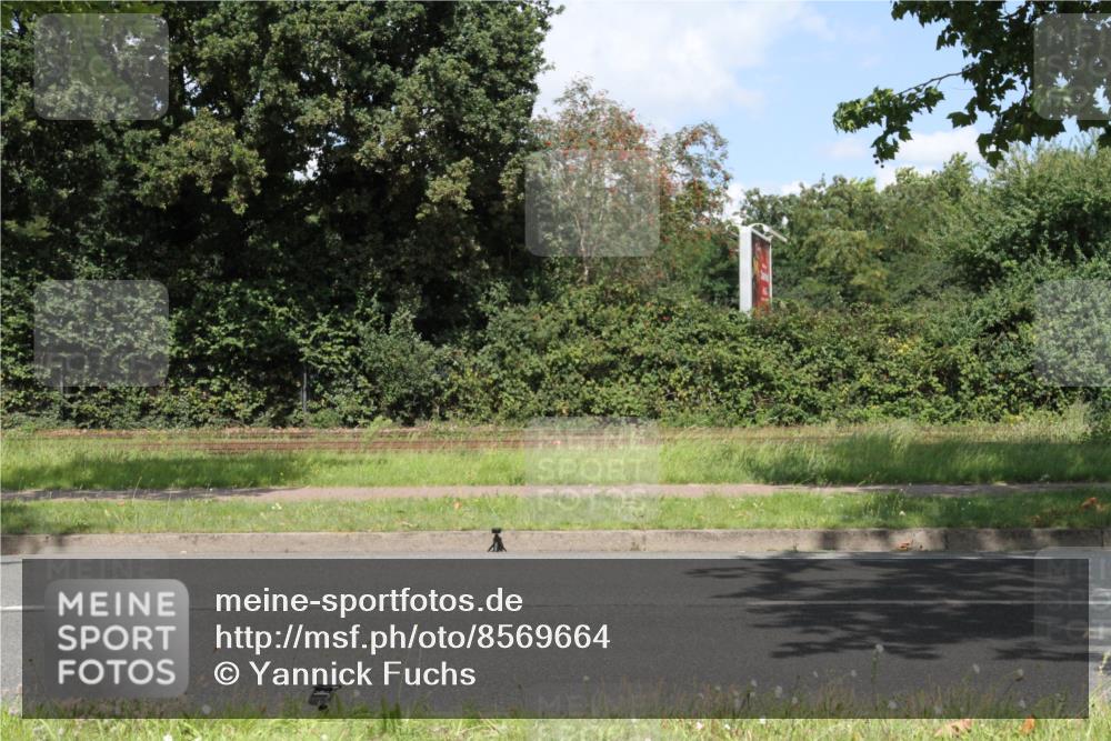 10.08.2025 - GEWOBA Citytriathlon Bremen Yannick Fuchs http://msf.ph/oto/8569664 10.08.2025 14:13:01 Radfahren 8, 95, 107, 148 meine-sportfotos.de