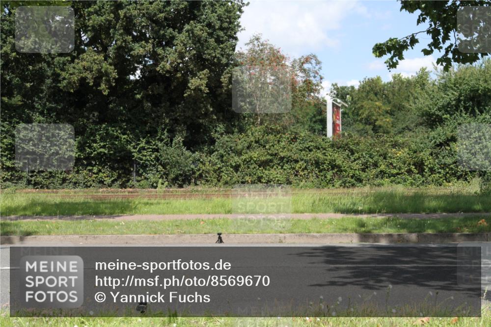 10.08.2025 - GEWOBA Citytriathlon Bremen Yannick Fuchs http://msf.ph/oto/8569670 10.08.2025 14:13:04 Radfahren 8, 95, 107, 148 meine-sportfotos.de