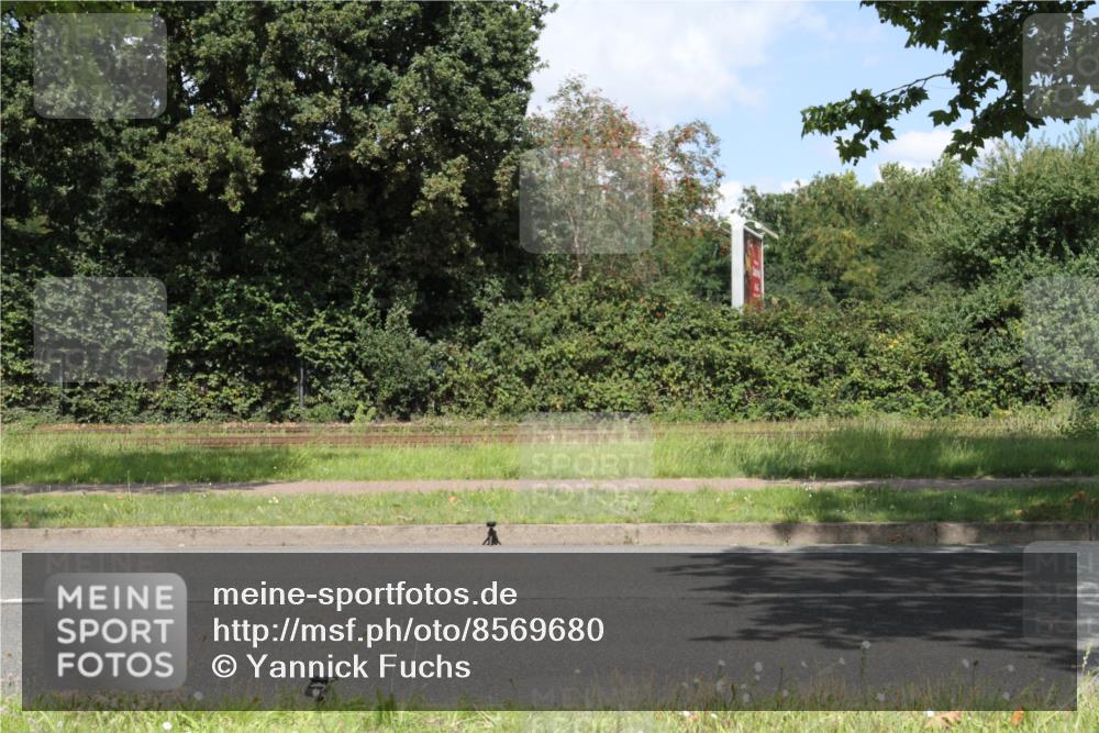 10.08.2025 - GEWOBA Citytriathlon Bremen Yannick Fuchs http://msf.ph/oto/8569680 10.08.2025 14:13:08 Radfahren 8, 95, 107 meine-sportfotos.de