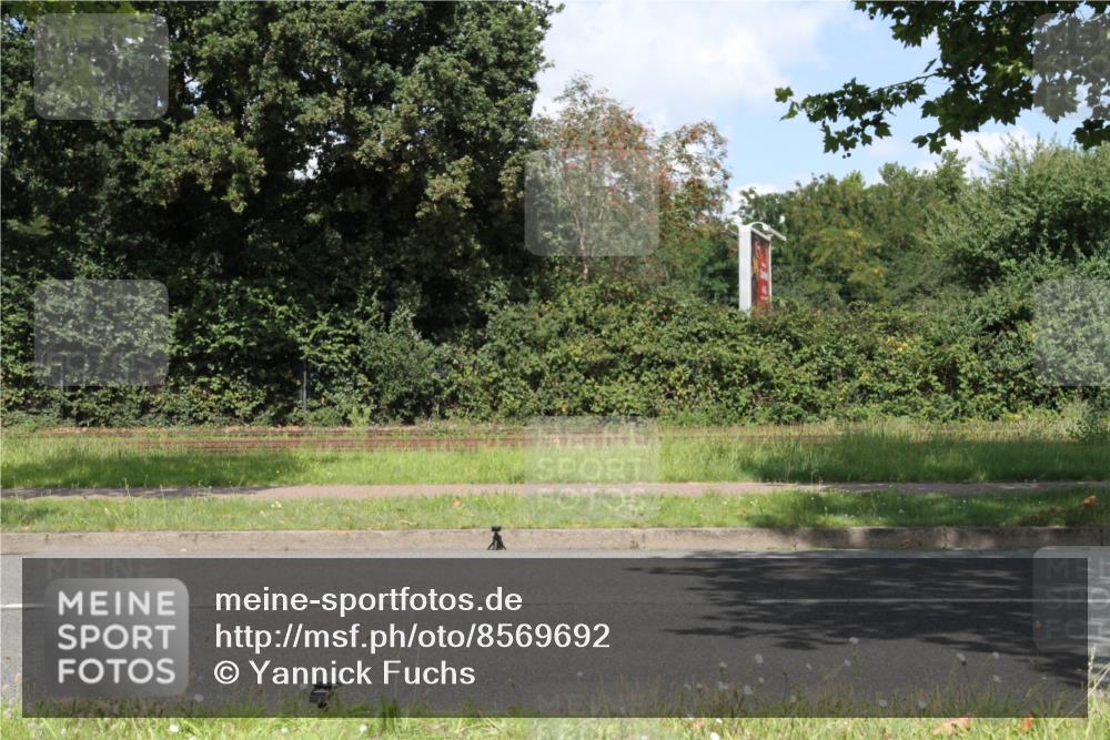 10.08.2025 - GEWOBA Citytriathlon Bremen Yannick Fuchs http://msf.ph/oto/8569692 10.08.2025 14:13:40 Radfahren 14, 26, 44, 112, 175 meine-sportfotos.de