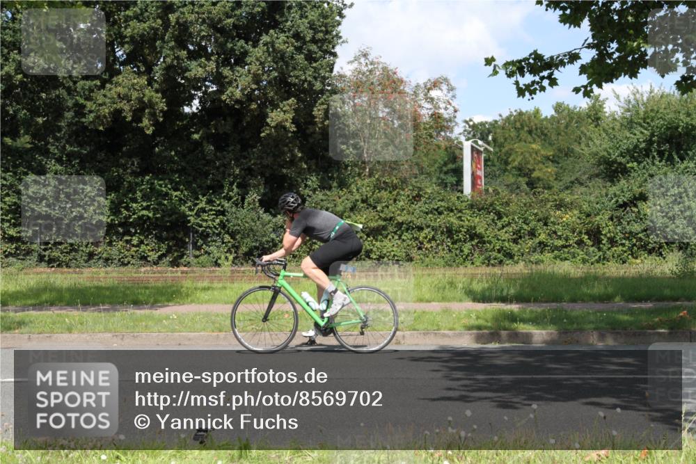 10.08.2025 - GEWOBA Citytriathlon Bremen Yannick Fuchs http://msf.ph/oto/8569702 10.08.2025 14:13:52 Radfahren 112 meine-sportfotos.de