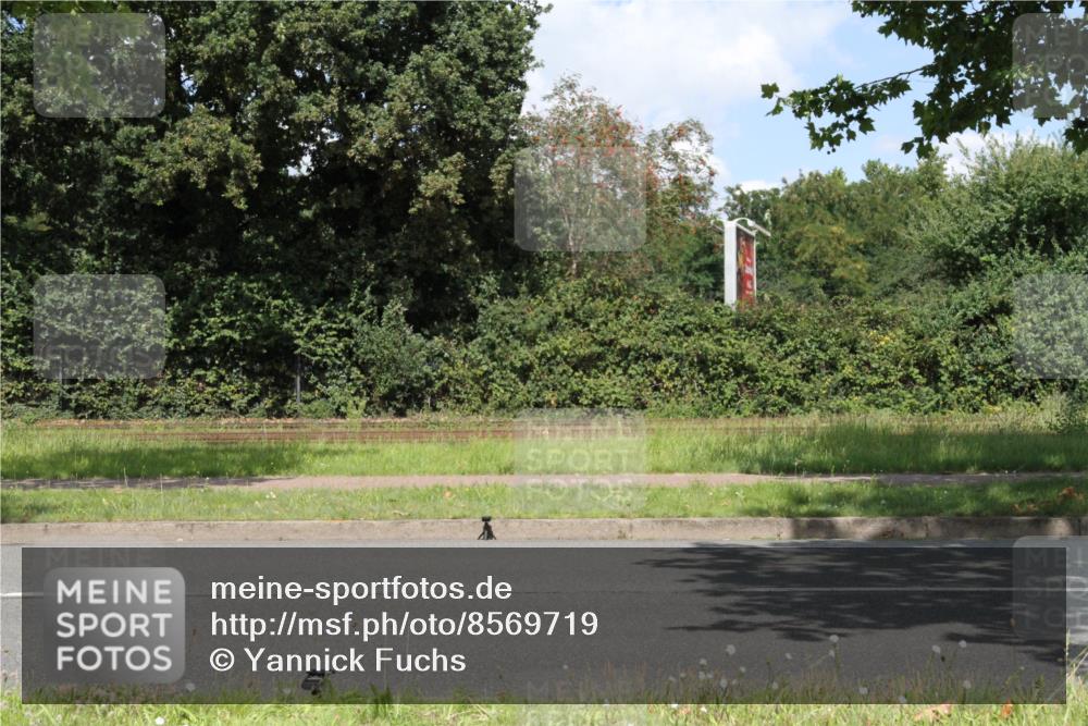 10.08.2025 - GEWOBA Citytriathlon Bremen Yannick Fuchs http://msf.ph/oto/8569719 10.08.2025 14:14:03 Radfahren  meine-sportfotos.de