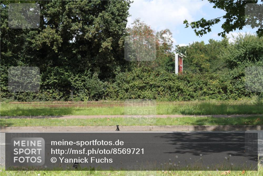 10.08.2025 - GEWOBA Citytriathlon Bremen Yannick Fuchs http://msf.ph/oto/8569721 10.08.2025 14:14:04 Radfahren  meine-sportfotos.de