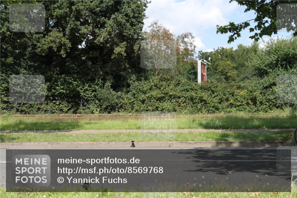 10.08.2025 - GEWOBA Citytriathlon Bremen Yannick Fuchs http://msf.ph/oto/8569768 10.08.2025 14:14:29 Radfahren 77, 93, 122, 143 meine-sportfotos.de