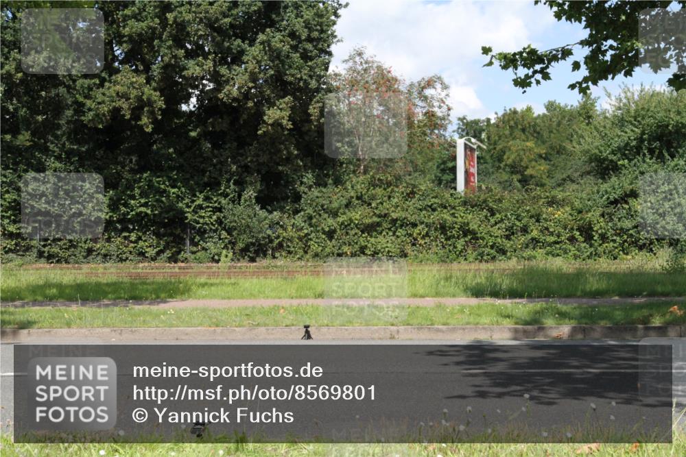 10.08.2025 - GEWOBA Citytriathlon Bremen Yannick Fuchs http://msf.ph/oto/8569801 10.08.2025 14:14:47 Radfahren 37, 68, 77, 82, 93, 96, 105, 113, 143 meine-sportfotos.de