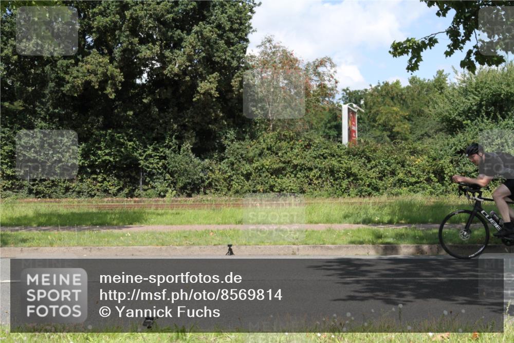 10.08.2025 - GEWOBA Citytriathlon Bremen Yannick Fuchs http://msf.ph/oto/8569814 10.08.2025 14:14:53 Radfahren 37, 68, 82, 96, 105, 113, 151, 226 meine-sportfotos.de