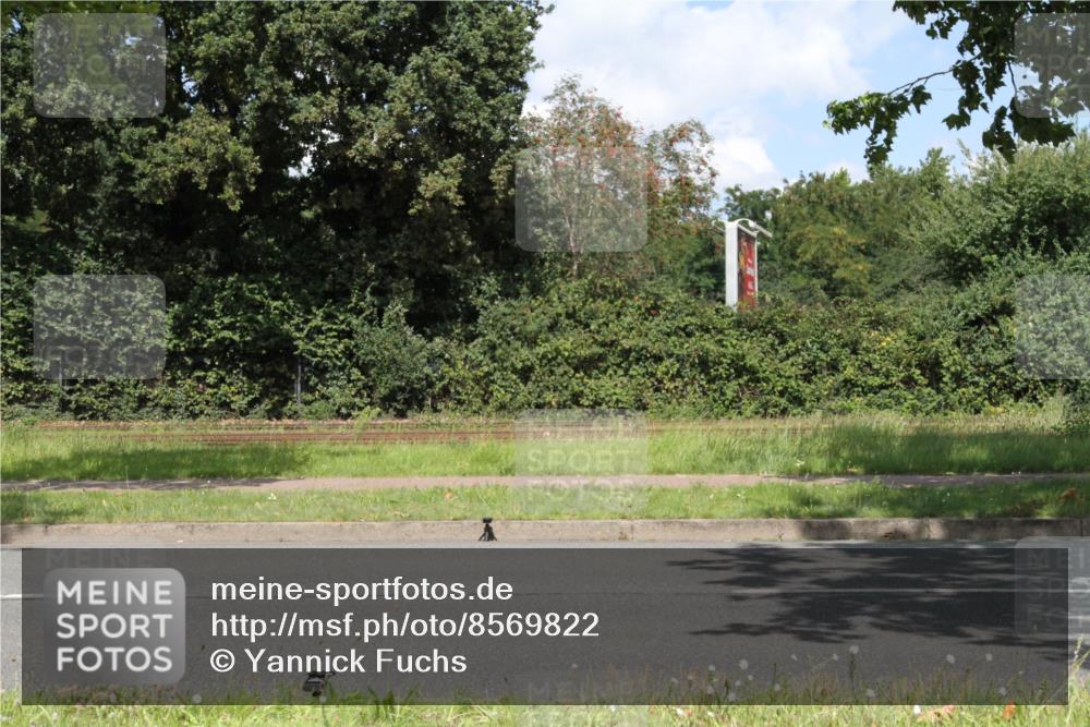 10.08.2025 - GEWOBA Citytriathlon Bremen Yannick Fuchs http://msf.ph/oto/8569822 10.08.2025 14:14:56 Radfahren 37, 68, 82, 96, 113, 133, 146, 151, 226 meine-sportfotos.de