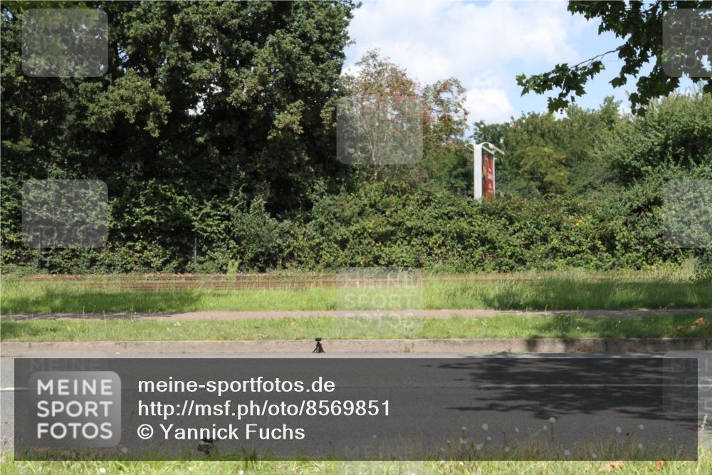 10.08.2025 - GEWOBA Citytriathlon Bremen Yannick Fuchs http://msf.ph/oto/8569851 10.08.2025 14:15:09 Radfahren 15, 45, 55, 76, 82, 88, 108, 133, 146, 151, 226 meine-sportfotos.de