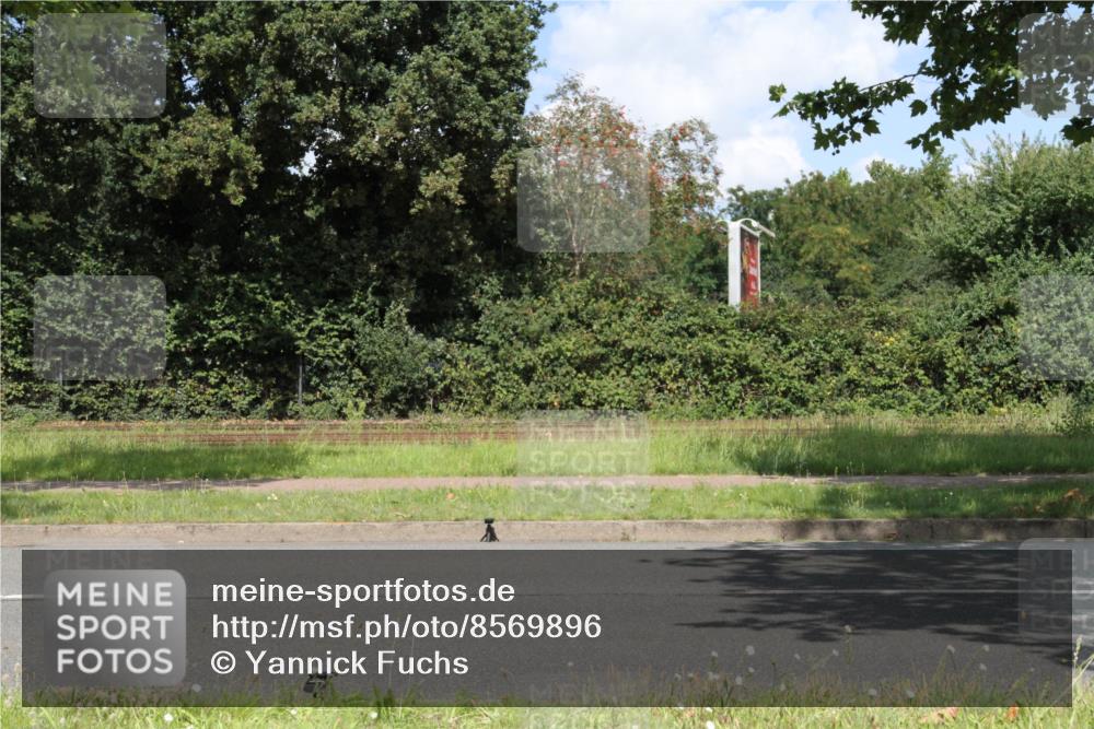 10.08.2025 - GEWOBA Citytriathlon Bremen Yannick Fuchs http://msf.ph/oto/8569896 10.08.2025 14:15:30 Radfahren 45, 54, 55, 72, 88, 97, 118, 123, 187 meine-sportfotos.de