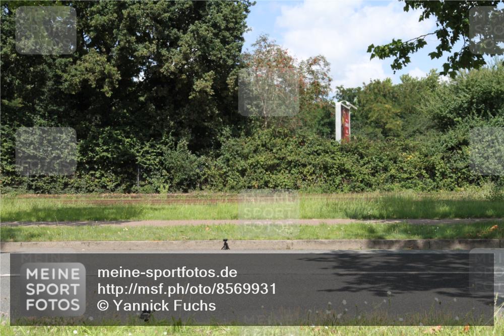 10.08.2025 - GEWOBA Citytriathlon Bremen Yannick Fuchs http://msf.ph/oto/8569931 10.08.2025 14:16:05 Radfahren 2, 23, 24, 43, 46, 62, 65, 92, 129, 271 meine-sportfotos.de