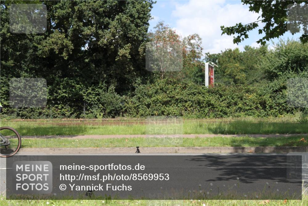 10.08.2025 - GEWOBA Citytriathlon Bremen Yannick Fuchs http://msf.ph/oto/8569953 10.08.2025 14:16:14 Radfahren 2, 23, 24, 38, 46, 48, 57, 62, 63, 65, 92, 129 meine-sportfotos.de