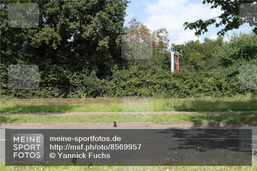 10.08.2025 - GEWOBA Citytriathlon Bremen Yannick Fuchs http://msf.ph/oto/8569957 10.08.2025 14:16:15 Radfahren 2, 23, 24, 38, 46, 48, 57, 62, 63, 65, 92, 129, 144 meine-sportfotos.de