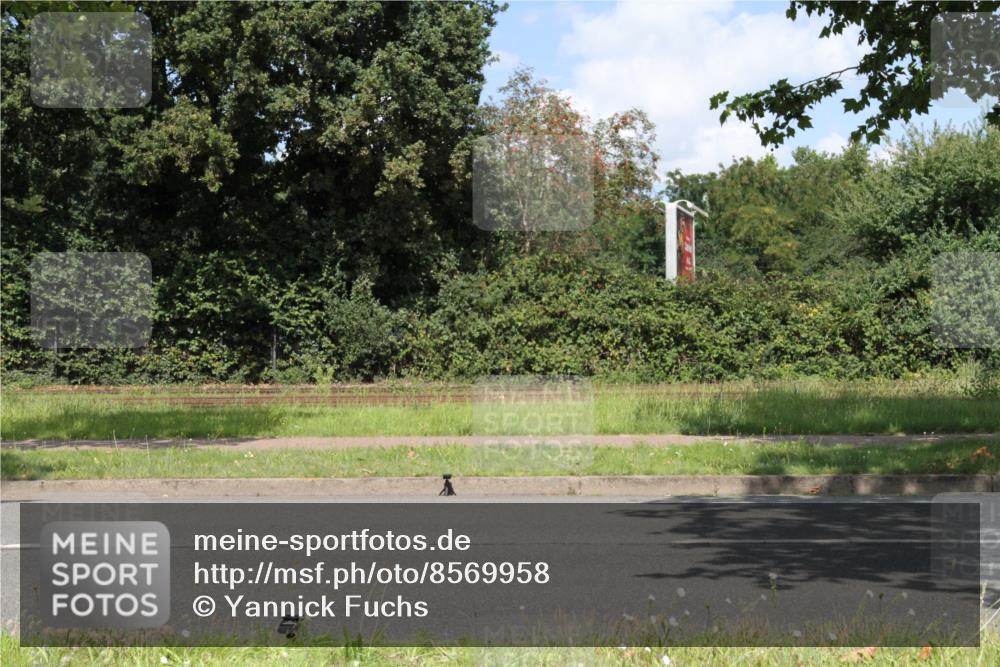 10.08.2025 - GEWOBA Citytriathlon Bremen Yannick Fuchs http://msf.ph/oto/8569958 10.08.2025 14:16:16 Radfahren 2, 23, 24, 38, 46, 48, 57, 62, 63, 65, 92, 144 meine-sportfotos.de