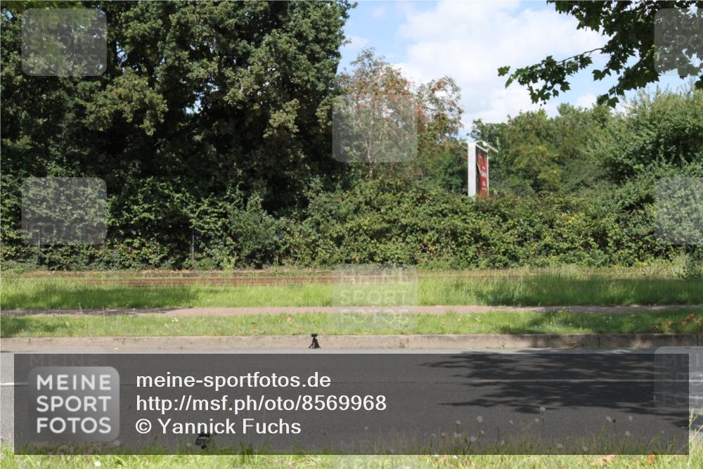 10.08.2025 - GEWOBA Citytriathlon Bremen Yannick Fuchs http://msf.ph/oto/8569968 10.08.2025 14:16:20 Radfahren 2, 23, 31, 38, 48, 57, 62, 63, 65, 121, 144, 152 meine-sportfotos.de
