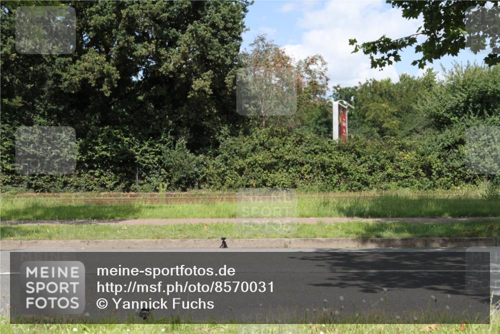 10.08.2025 - GEWOBA Citytriathlon Bremen Yannick Fuchs http://msf.ph/oto/8570031 10.08.2025 14:16:42 Radfahren 20, 31, 41, 64, 121, 152, 173 meine-sportfotos.de